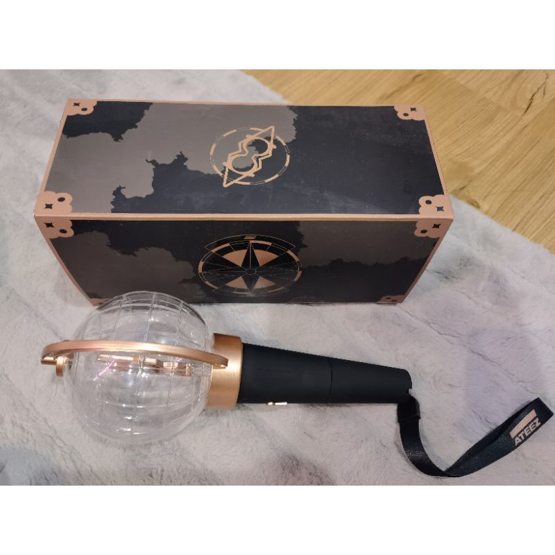 Official Lightstick ATEEZ (Preloved)