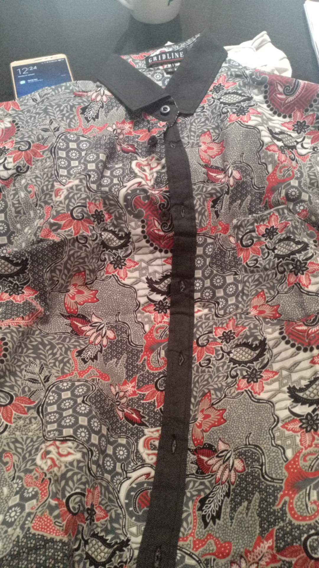 [gridline - R025] Kemeja Batik Pria Katun Lengan Pendek Regular Batik Abu Modern