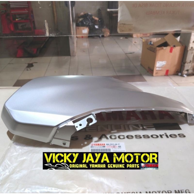 BODY COWLING COVER LAMPU DEPAN NEW NMAX 2020-2021 SILVER KANAN ORIGINAL YGP