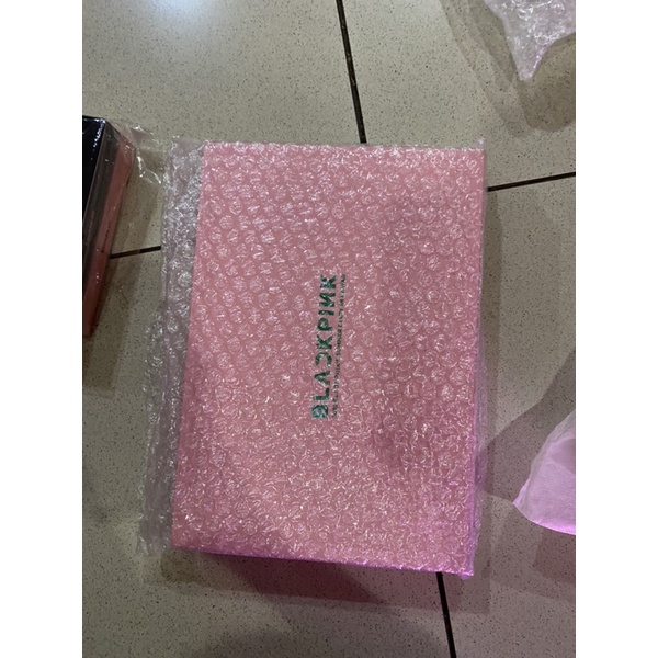 BLACKPINK Summer Diary in Hawaii Jennie Set