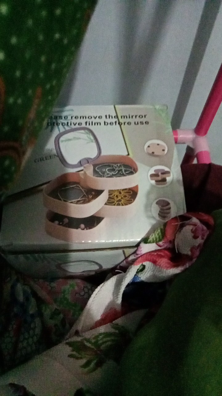 Kotak Perhiasan 4 Susun Tempat Penyimpanan Serbaguna Anting Cincin Box Putar