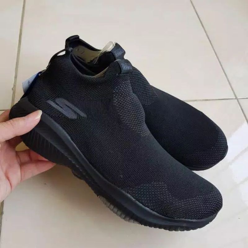 SKECHERS REVOLUTION ULTRA SOCKS MAN