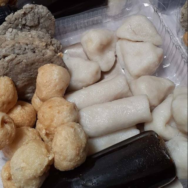 

Paket Pempek Kecil Isi 30