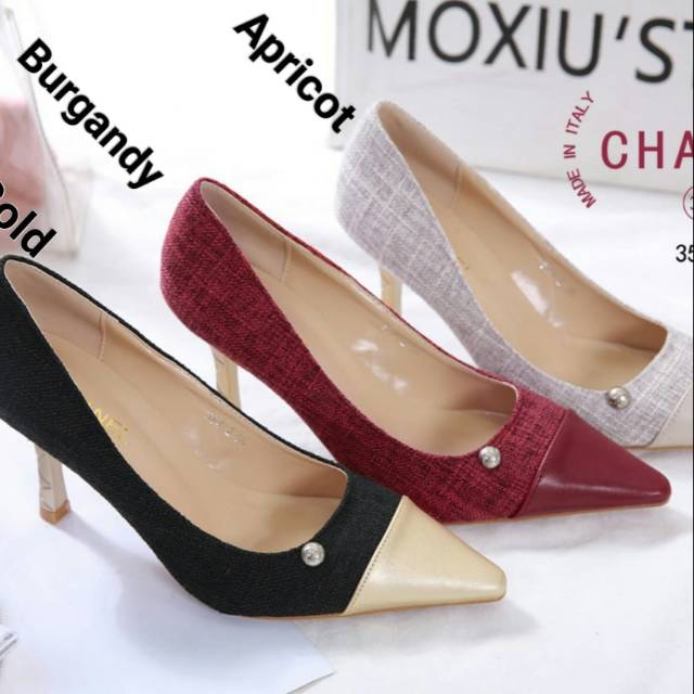 CHANEL Kitten Heels Shoes 354-2