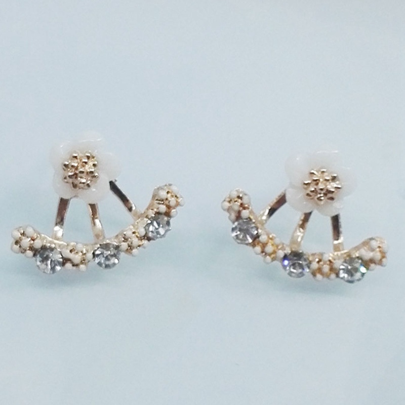 Anting Stud Desain Bunga Daisy Gaya Korea Untuk Wanita