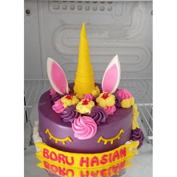 

Kue ulang tahun karakter unicorn