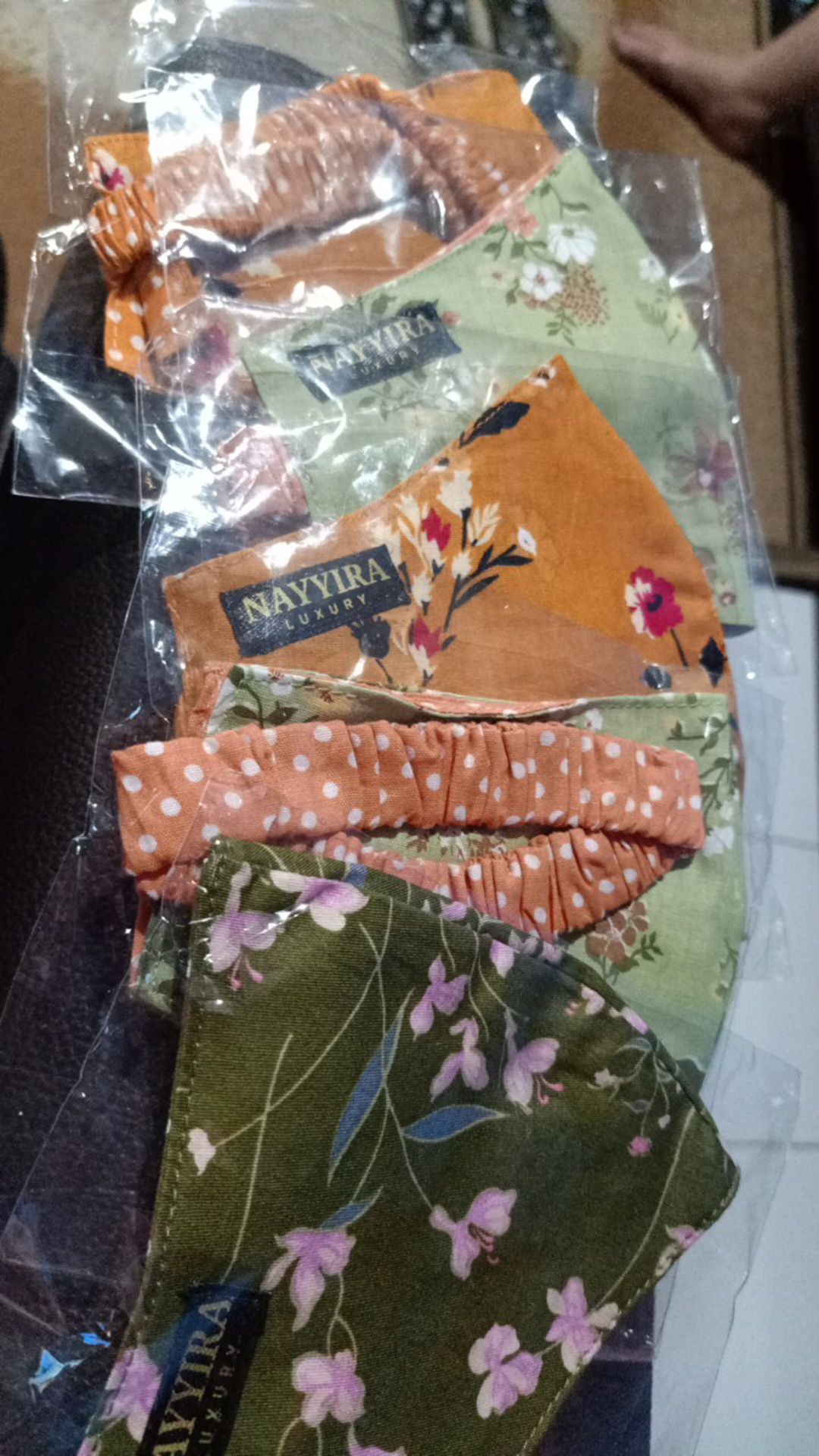 Grosir Masker Hijab Katun Jepang Motif Bunga Shabby