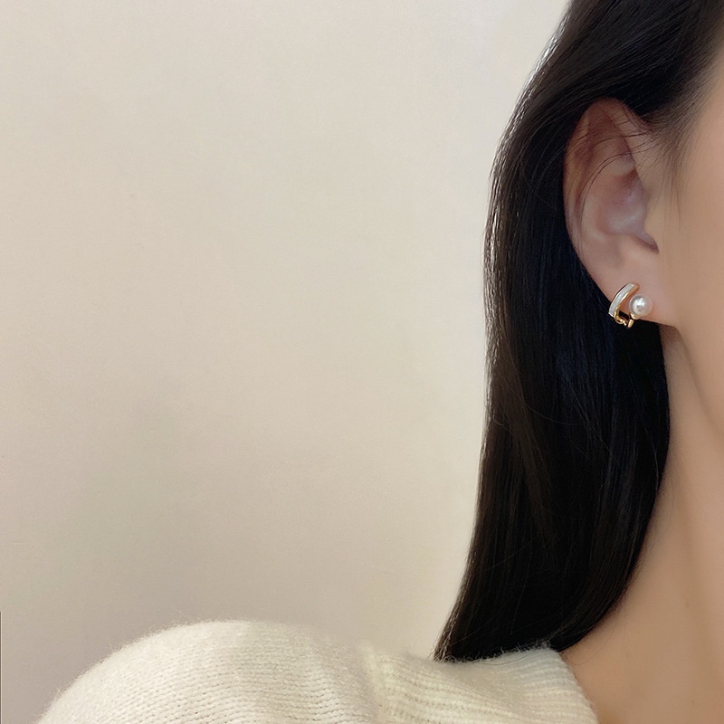 Anting Stud S925 Silver Needle Bentuk C Aksen Mutiara
