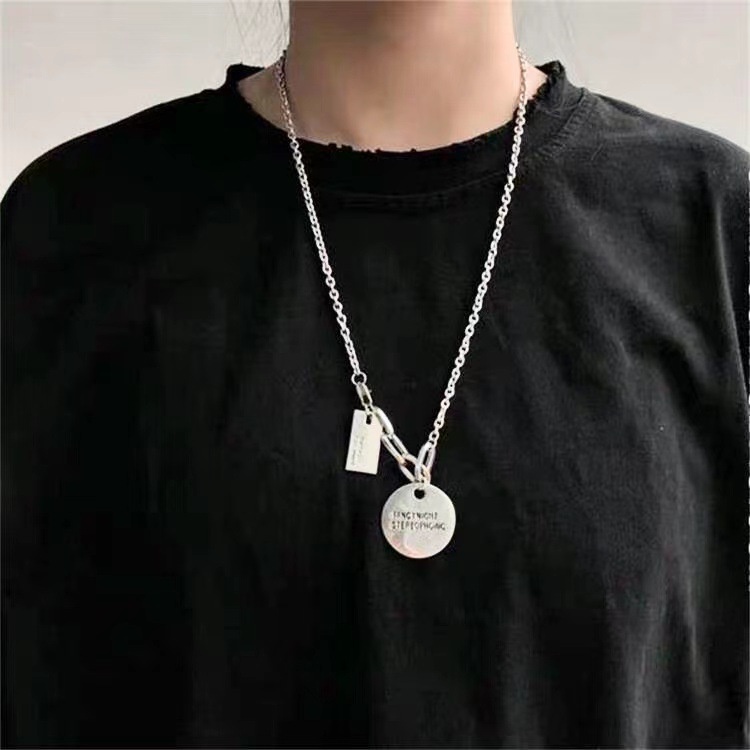 Square Piring Bulat surat kalung rasa desain pribadi gaya dingin kalung street hip-hop kalung pria d