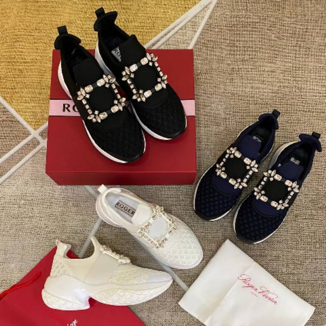 Sepatu Sneakers RogerVivier Edisi 2019