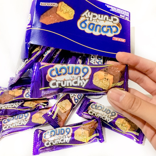 BOX - Cloud 9 Crunchy 1000an isi 24pcs