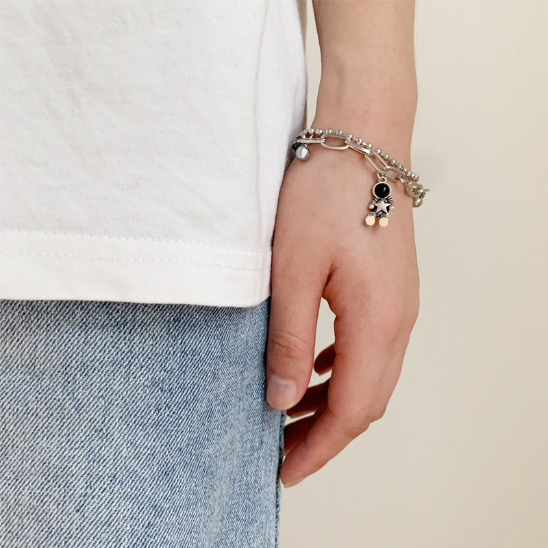Perhiasan Gelang Multilayer Dengan Liontin Astronot Bintang Gaya Hip Hop Untuk Wanita
