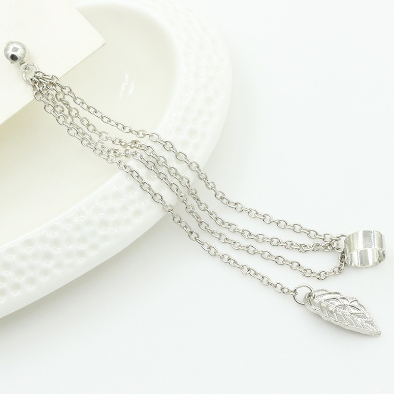 Anting Rumbai Panjang Multi Layer Bentuk Daun Gaya Punk Untuk Wanita