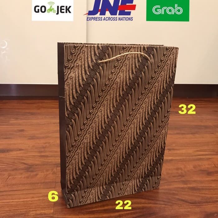 

Paperbag 22x6x32 Coklat Batik Motif Tas Kertas Tas Tali Goodie Bag