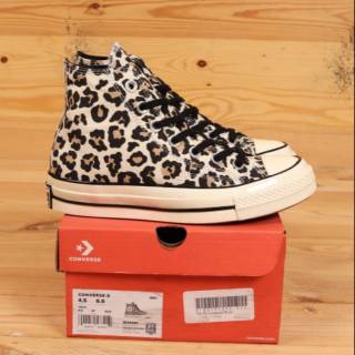 leopard print converse mens