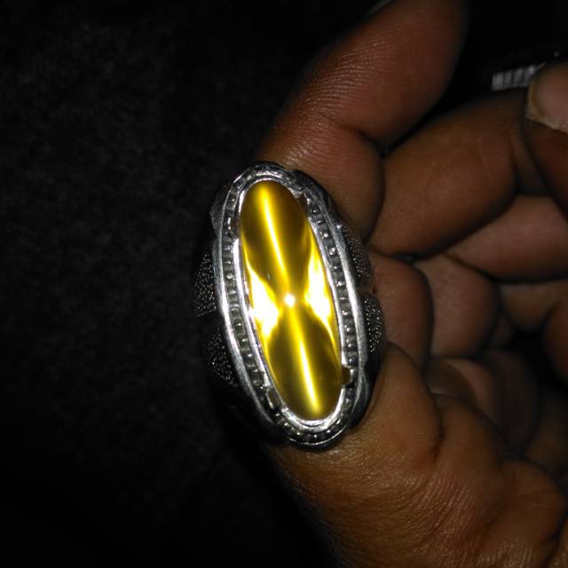 Batu akik pacitan Golden supreme fenomena cat eye king kladen pacitan