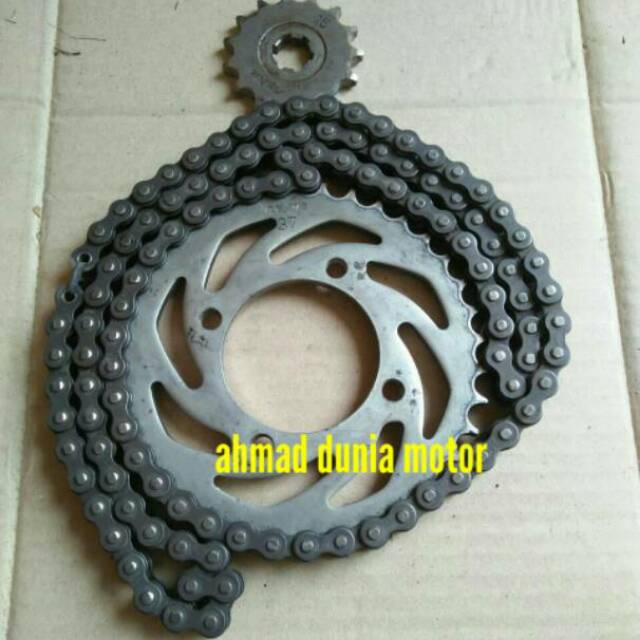 GEAR GIR SET YAMAHA  VEGA NEW.  VEGA R.  ORI COPOTAN. DLL.