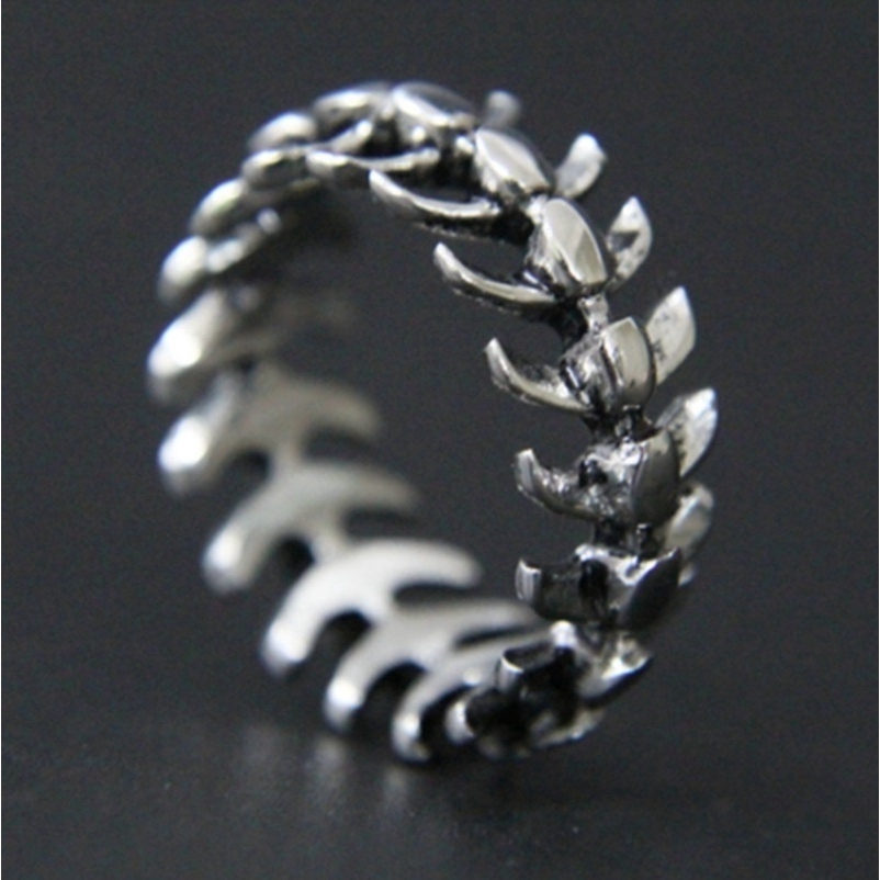 Cincin Vintage Bahan Stainless Steel Model Tulang Ikan untuk Pria