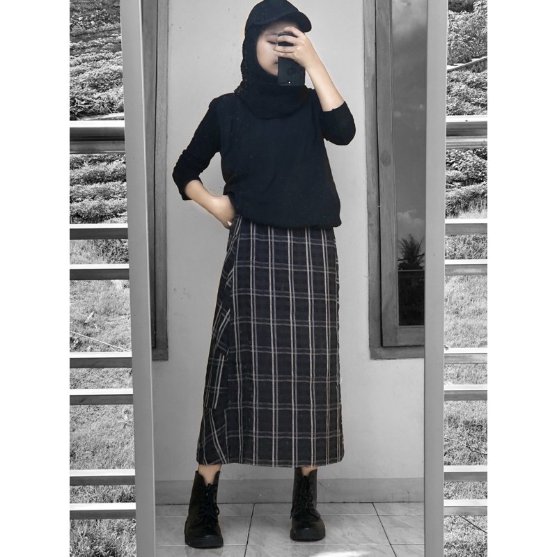 dark brow skirt/thrift skirt/vintage skirt