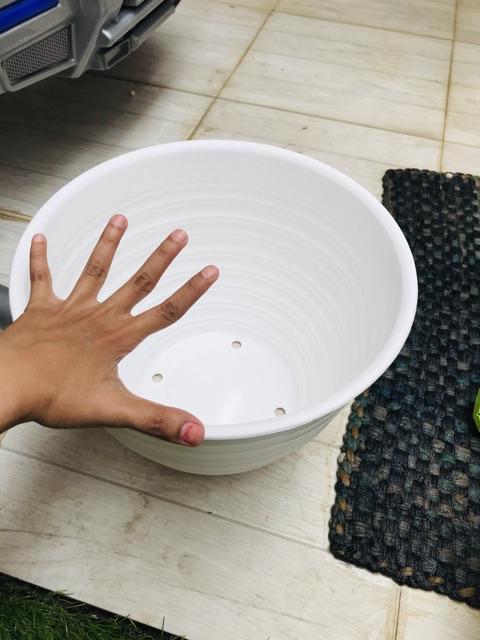 Pot Tawon 30 Cm Putih