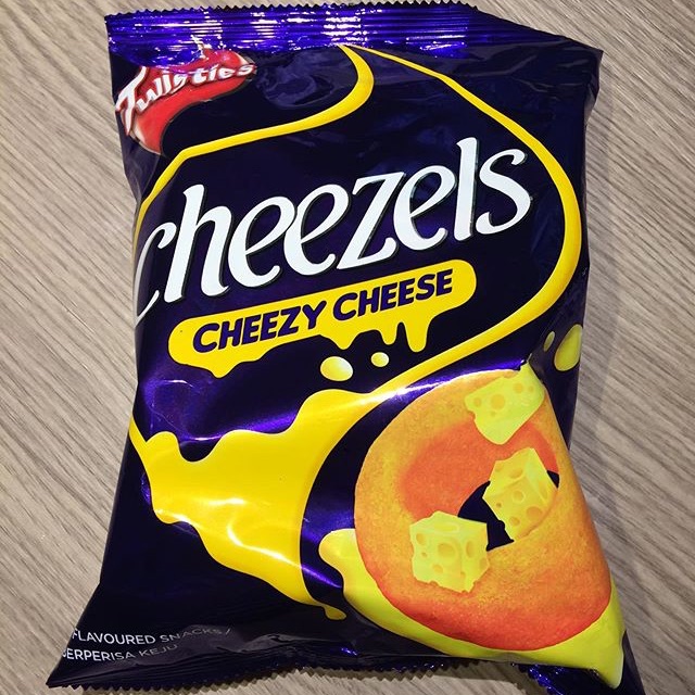 

Cheezels cheezy cheese, sold outt!!!! Dari IG