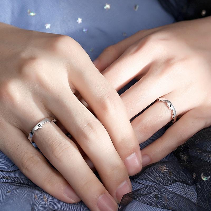 Cincin Model Terbuka Adjustable Desain Matahari Bulan Bintang Hati Warna Silver Untuk Pasangan