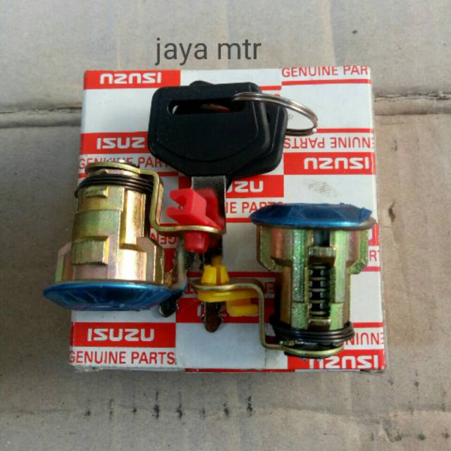 Kunci pintu / door key set isuzu panther