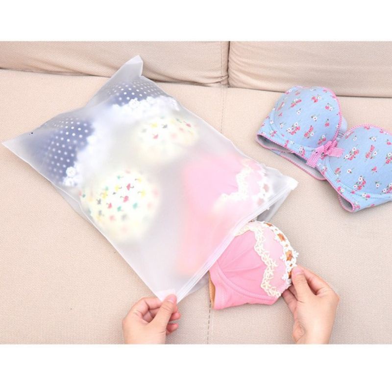 Etya Kantong Travel Serbaguna Waterproof 1 PCS - 25x35 Cm