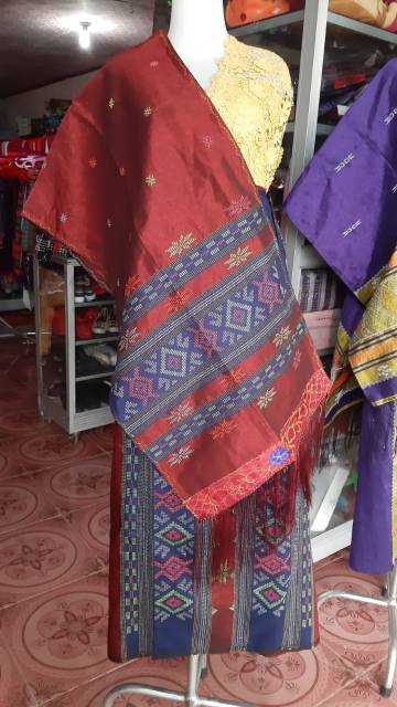 KUALITAS PILIHAN SONGKET BATAK KUDA-KUDA BORDIR TENUN SIANTAR SARUNG DAN SELENDANG BIRU MURAH