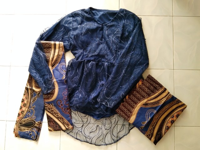 Nayaka Batik _couple Batik Slendang Tille Alena Pinguin Sofia