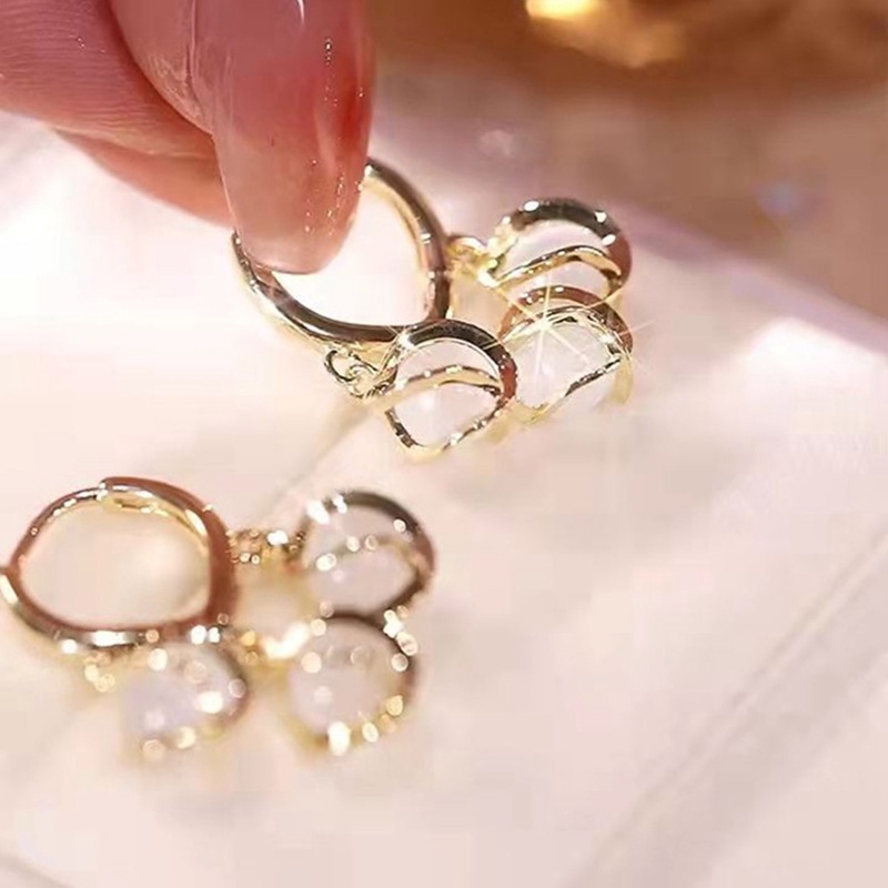 Anting Stud Opal Kristal Geometris Gaya Korea Klasik Untuk Wanita