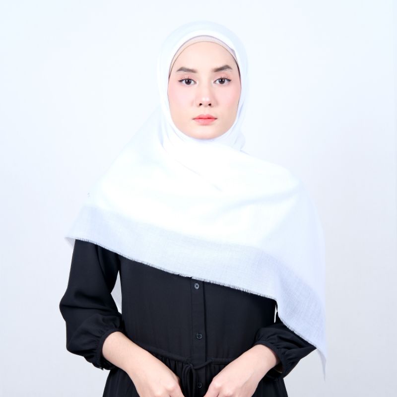 Saudia Jilbab Segi Empat Rawis 110 x 110 cm Premium - Hijab Saudia Rawis Kerudung Polos Putih