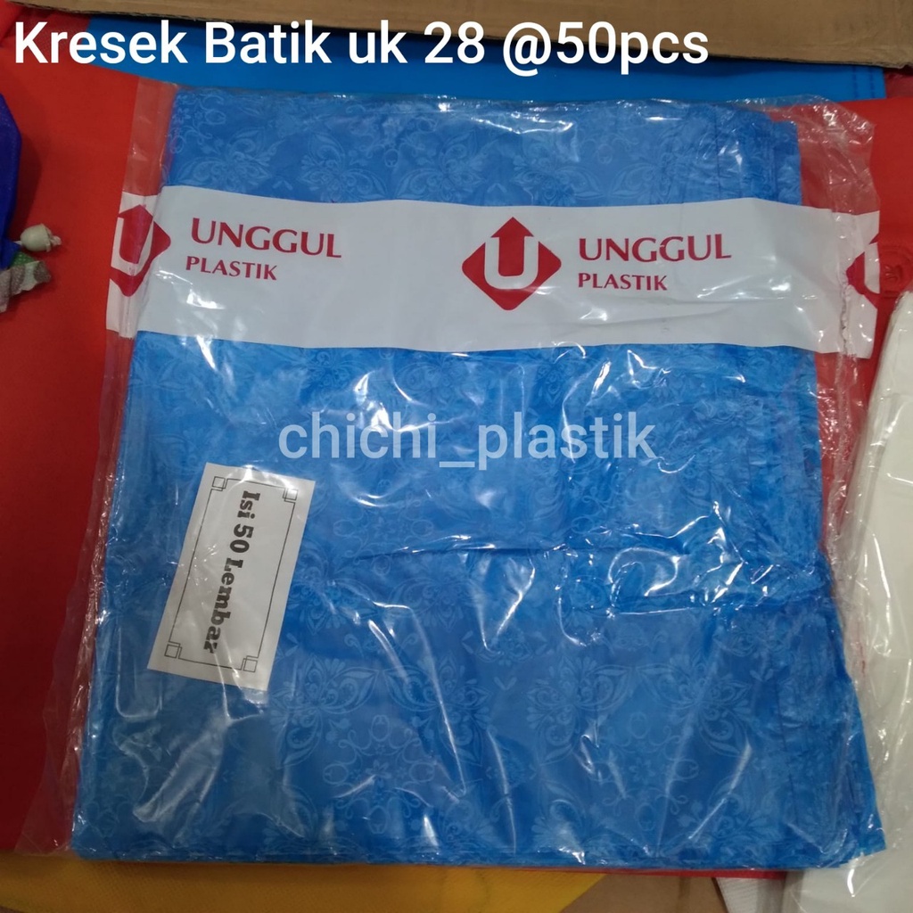 kresek batik uk 28 / kresek putih polos 28 kresek batik uk 32 / kresek hajatan