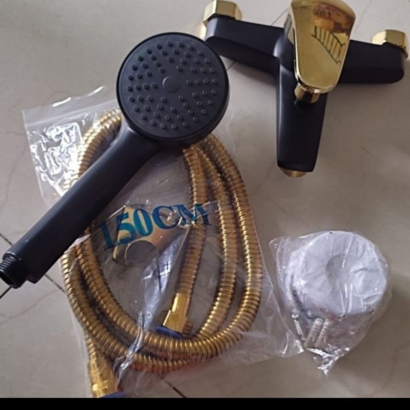 kran panas dingin black gold shower kran mixer
