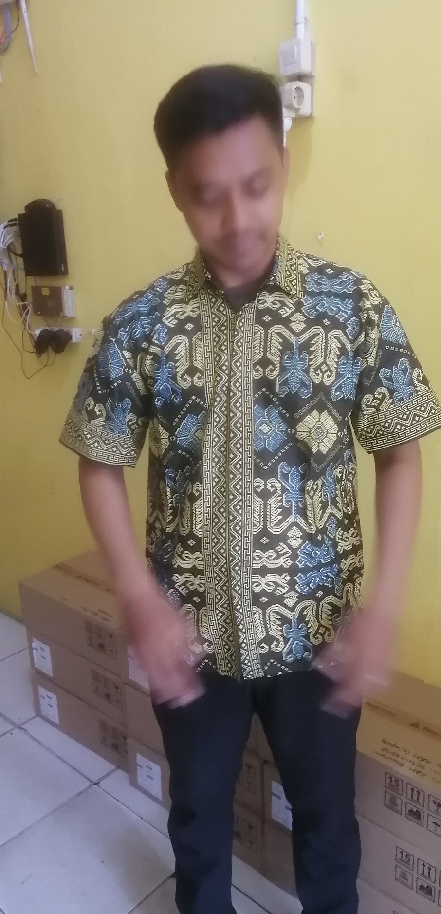 Kkemeja Batik Pria Modern Slim Fit Lengan Panjang Odl 142