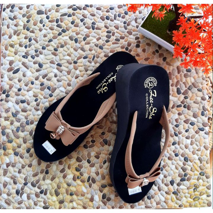 Sandal Spon Wedges ZS-02 Nabila Wanita Terbaru