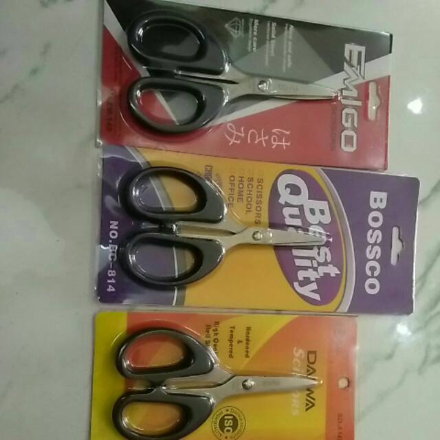 

Gunting kecil 3merek