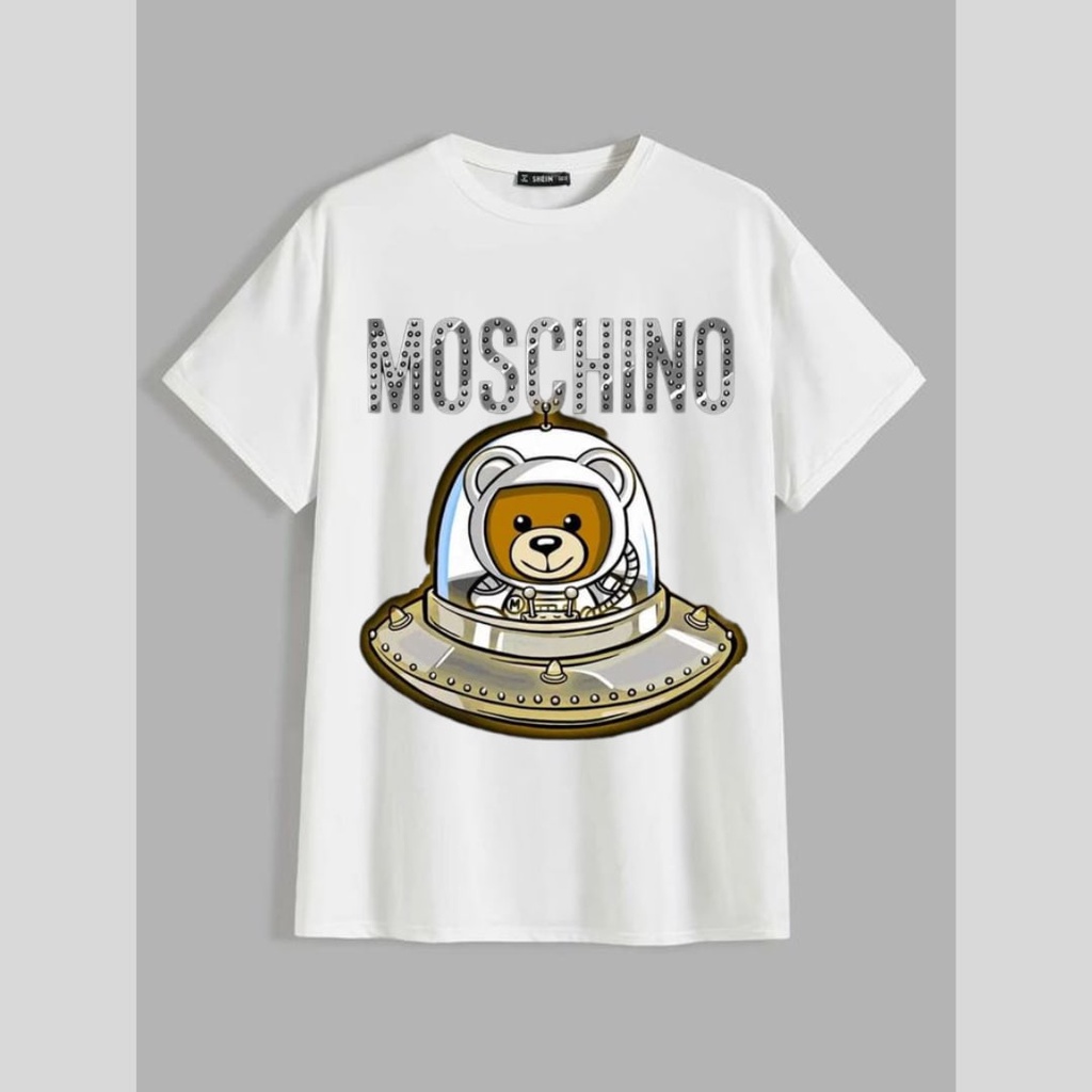 Clothing May - Kaos Moschino Uvo Kaos Koas Dewasa Anak Karater Distro Kekinin T Shirt Tshirt T-Shirt Premium Murah Unisex Wanita Perempuan Pria Laki-Laki Cowok Cewek Bahan Cotton Combed 30S Katun Kombed Sablon Dtf Murah Premium Oversize Kaus Oblong