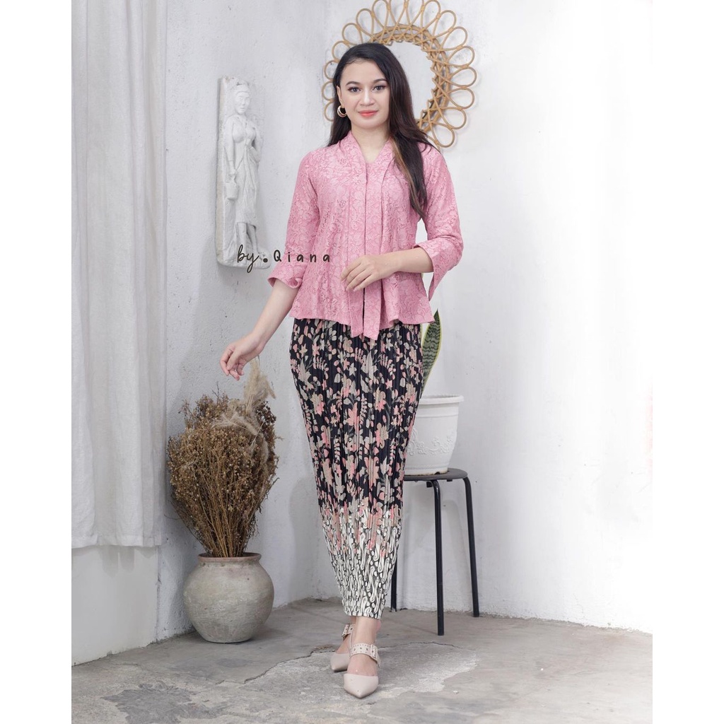 Gallery kebaya - Setelan kebaya floy brokat kartini terbaru / kebaya wisuda / kebaya modern / traditional