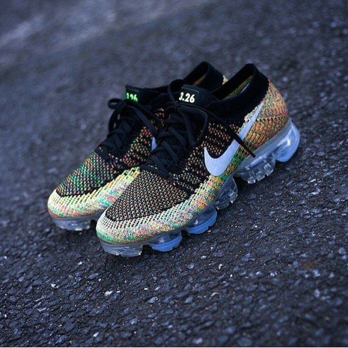 vapormax flyknit multicolor