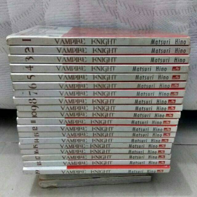 Komik Vampire Knight (1-19T)