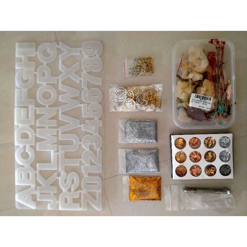 BOLEH NEGO - RESIN ART KEYCHAIN KIT GANTUNGAN KUNCI PAKET LENGKAP (PRELOVED)