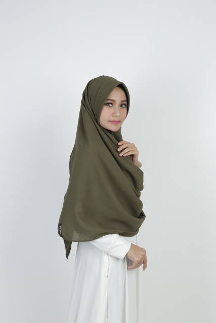 Jilbab Pasmina Instan Aliya Diamond Crepe