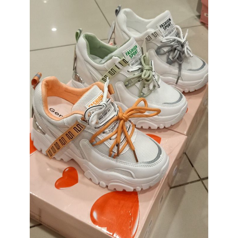 SEPATU SNEAKERS WANITA BRAND GENNY