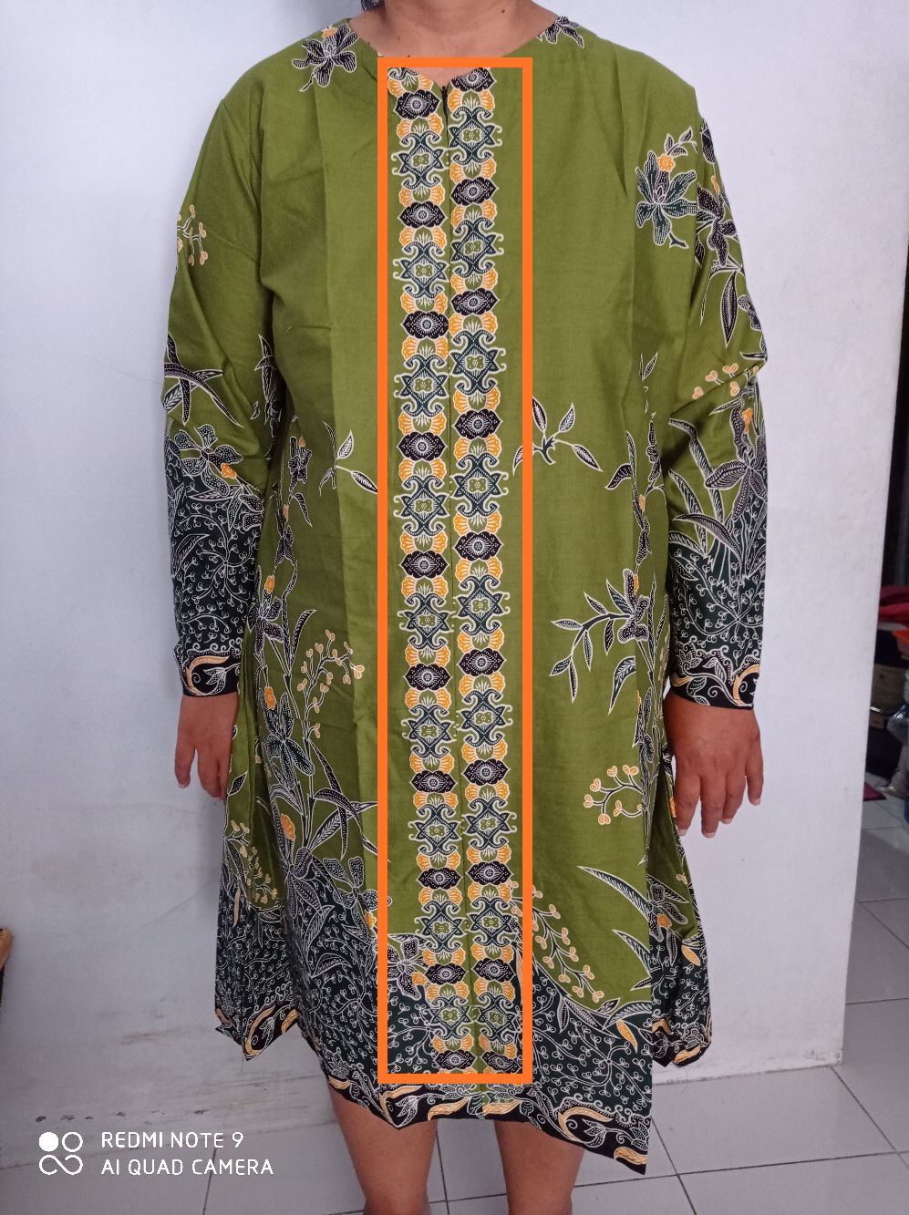 Grosir Terlaris Genes Jelita Tunic Navbor Yelbor Whitbor Creambor Tunik Batik Modern Hrb037