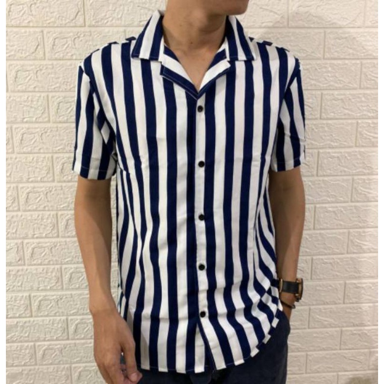 kemeja salur / kemeja Strip pria lengan pendek