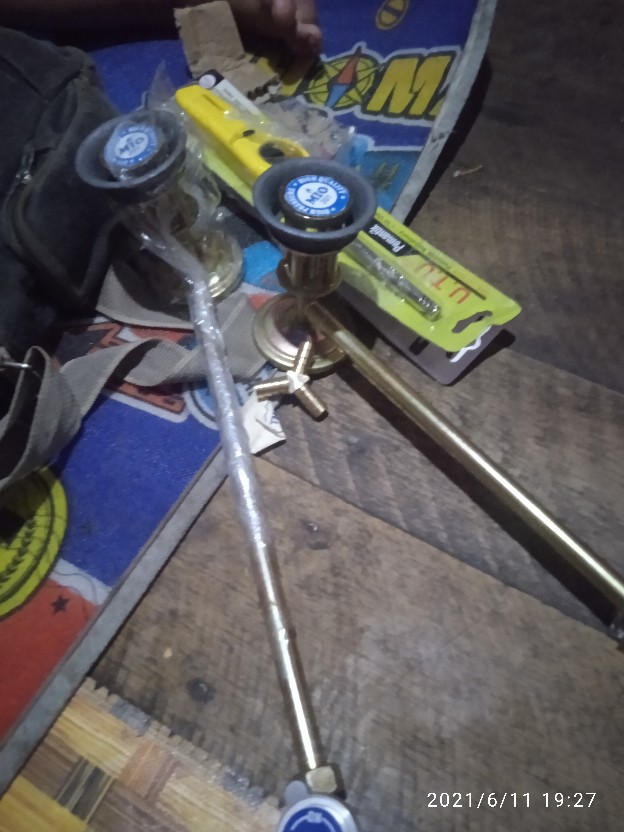 Cabang Tiga Kuningan