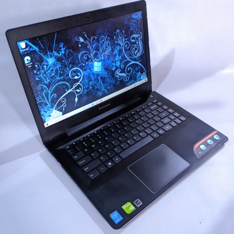 laptop ultrabook tipis lenovo Ideapad u14 - core i7 5500u - Dual vga Nvidia 940m - ssd 256gb