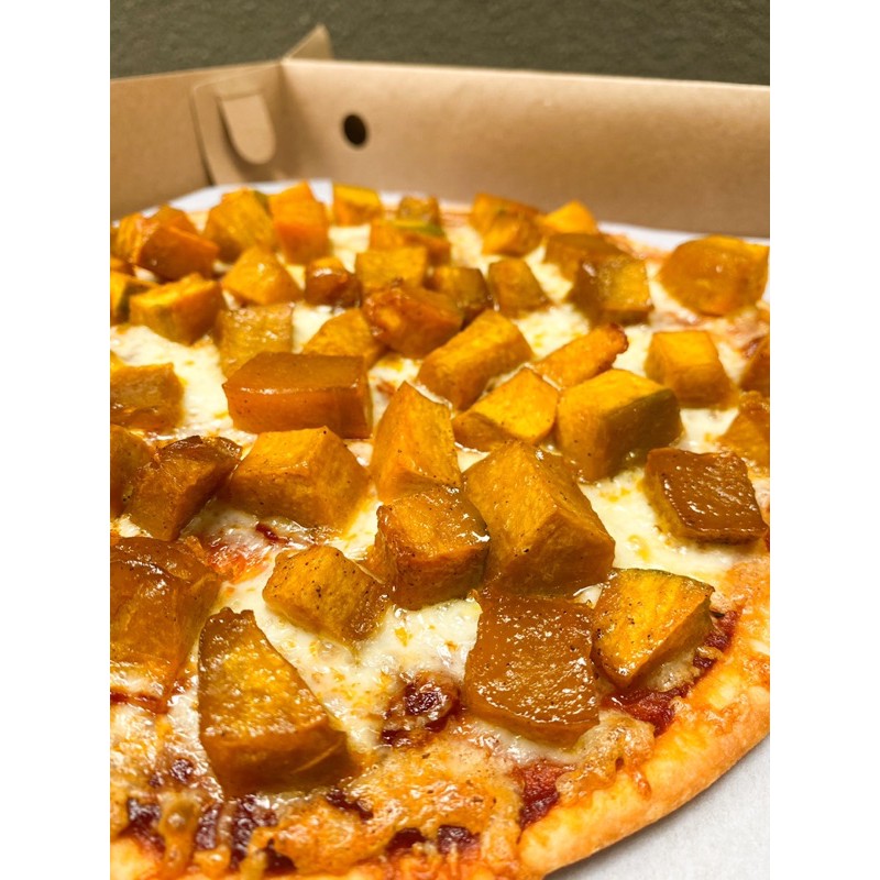 

The Italian Pumpkin Pizza