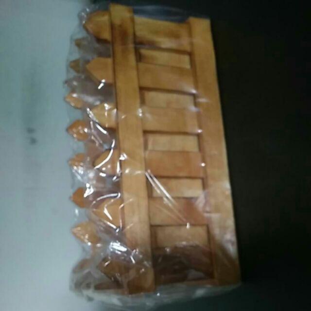 Vas Pagar Besar Putih / Coklat